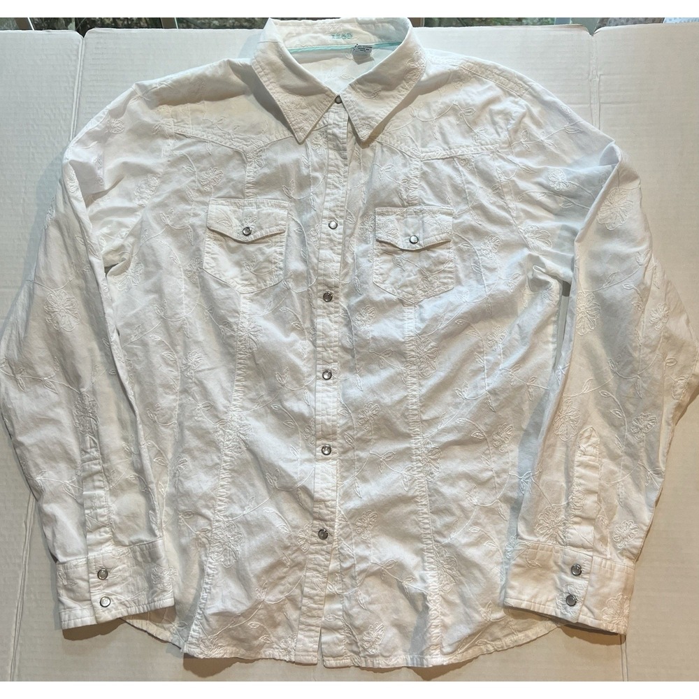 IZOD Vintage Embroidered White Pearl Snap Buttoned Western Shirt Size Medium